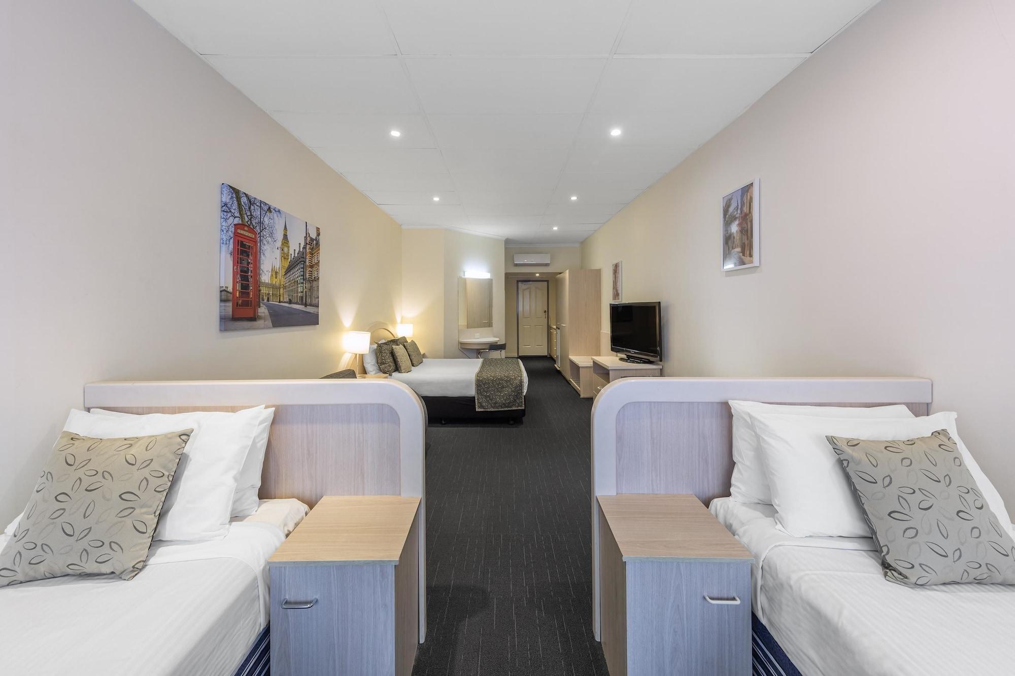 Adelaide Granada Motor Inn Extérieur photo