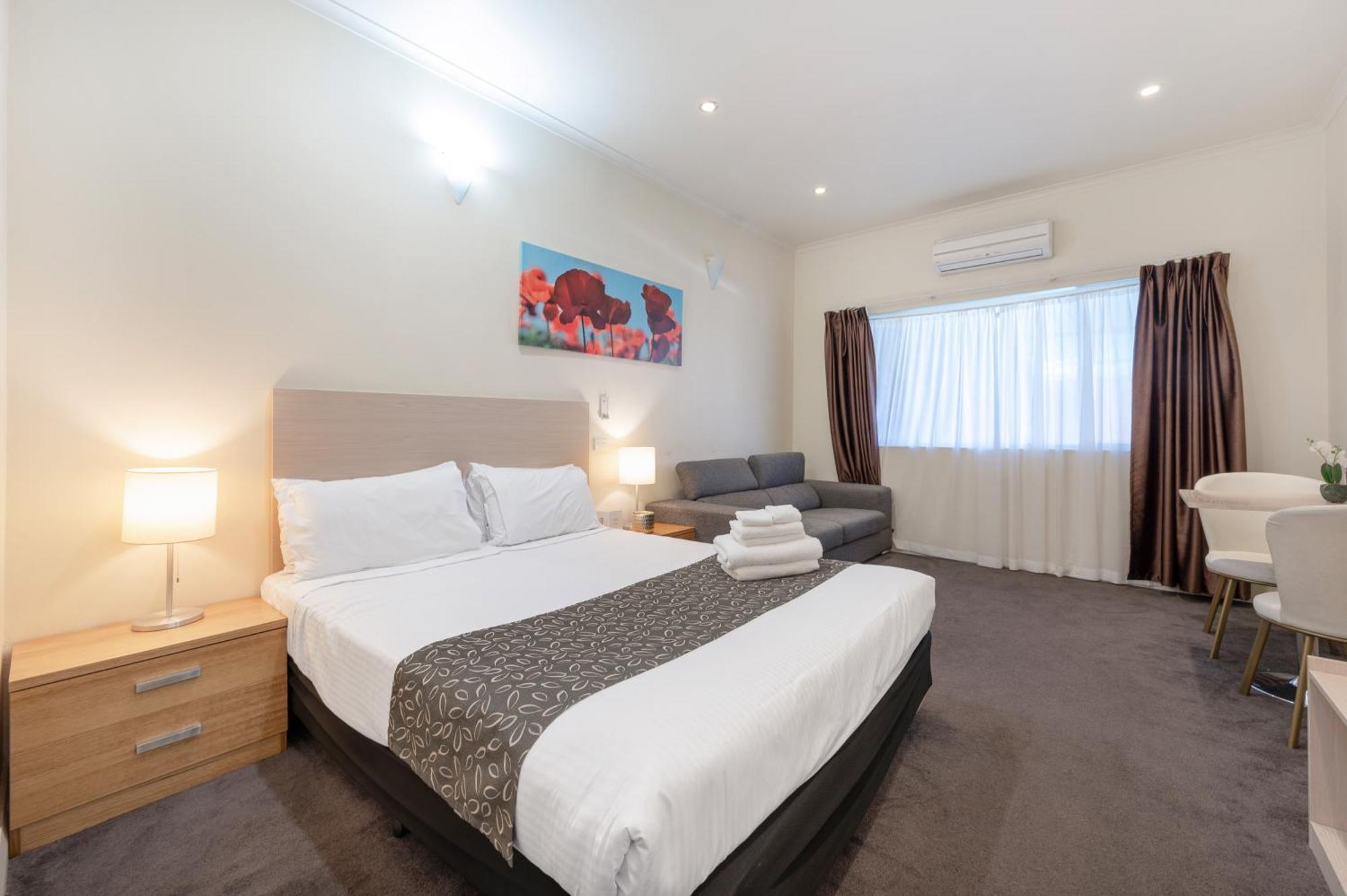 Adelaide Granada Motor Inn Extérieur photo