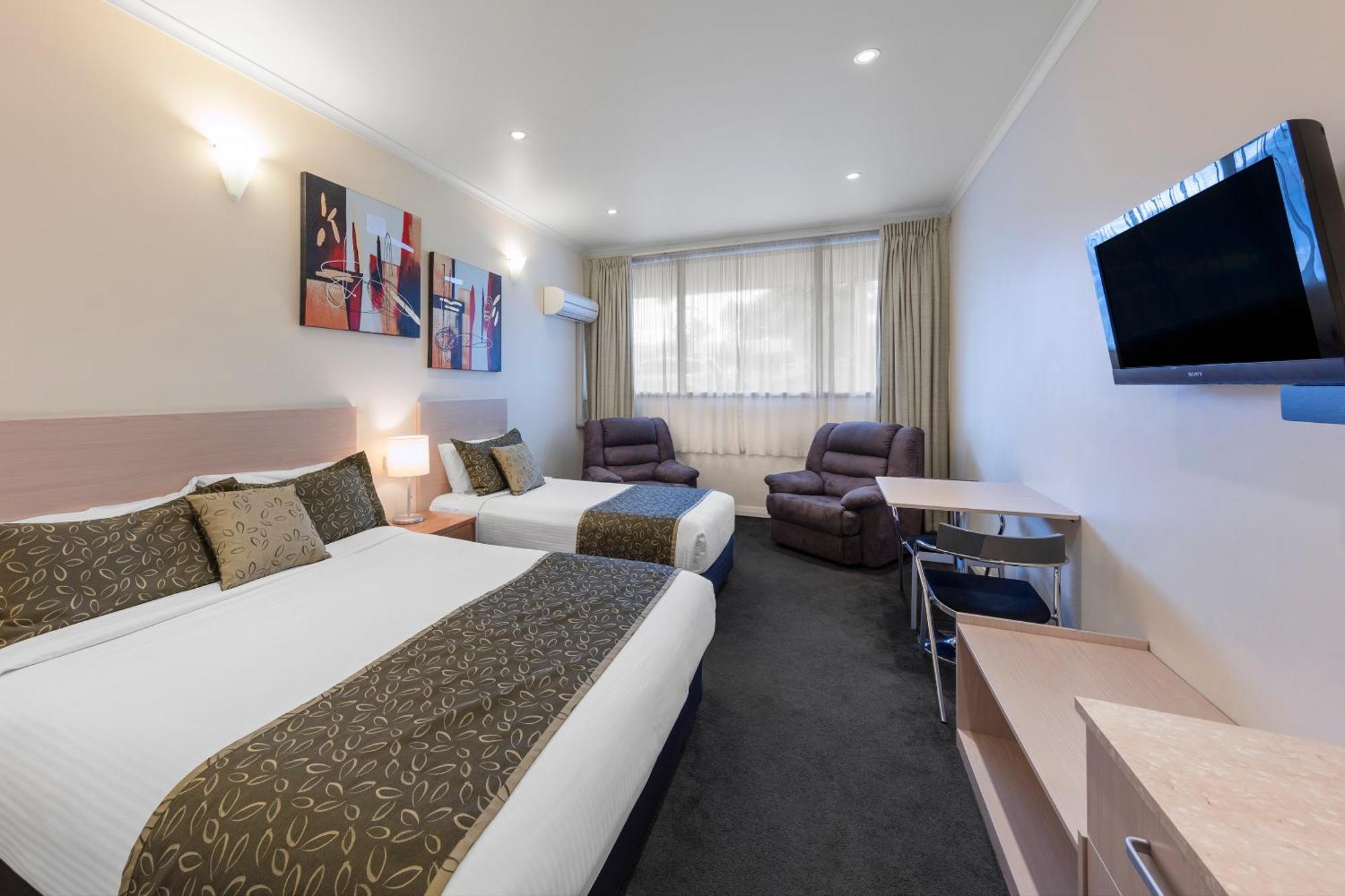 Adelaide Granada Motor Inn Extérieur photo