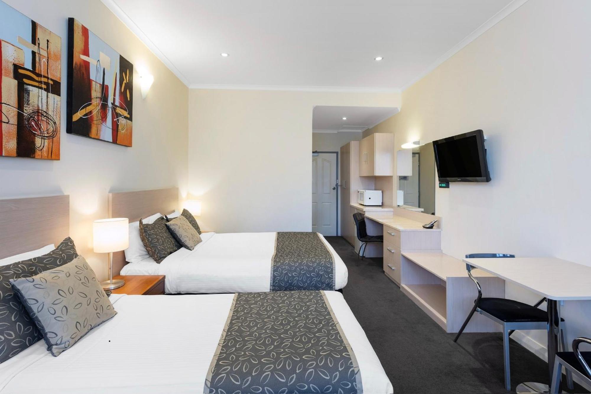 Adelaide Granada Motor Inn Extérieur photo