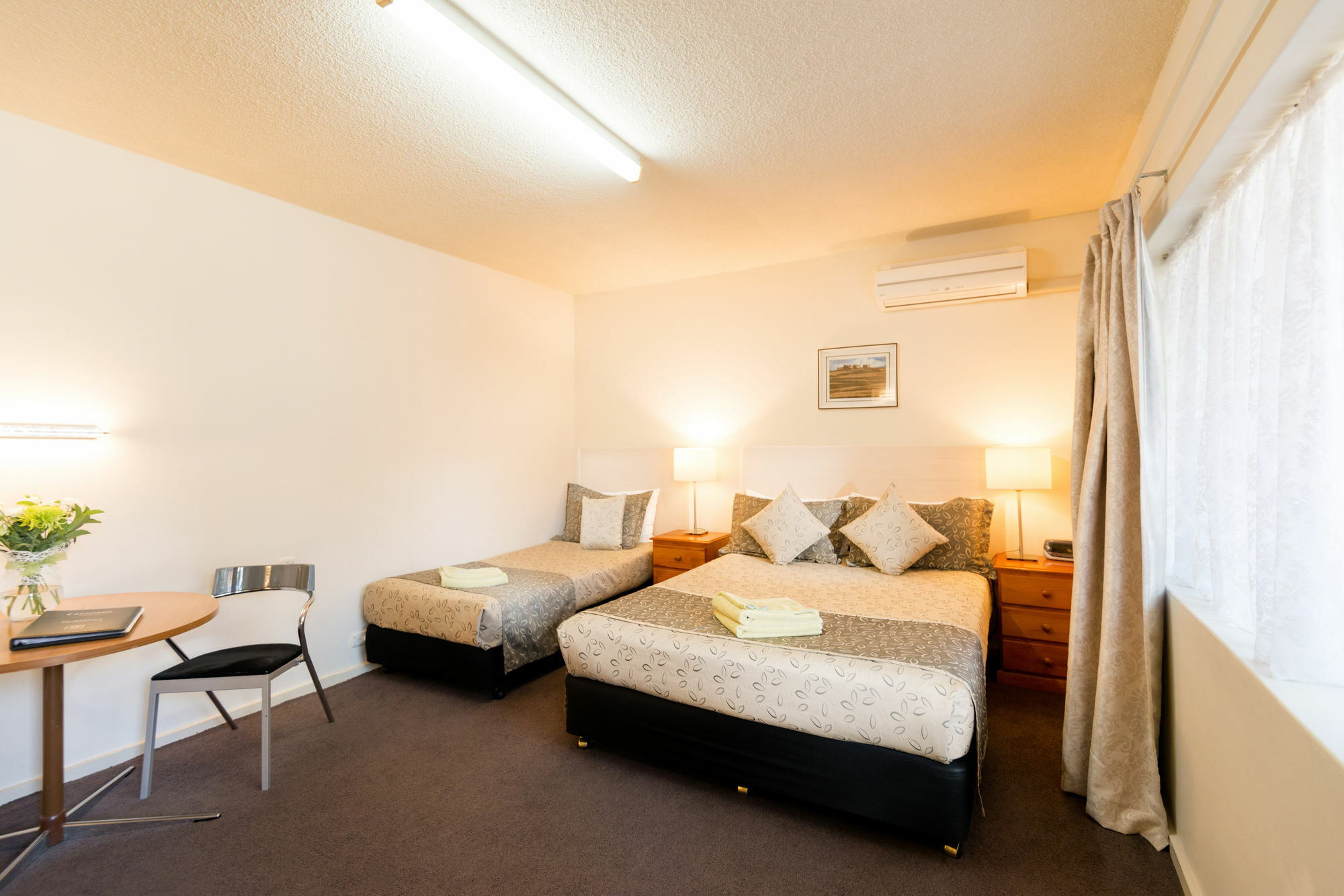 Adelaide Granada Motor Inn Extérieur photo